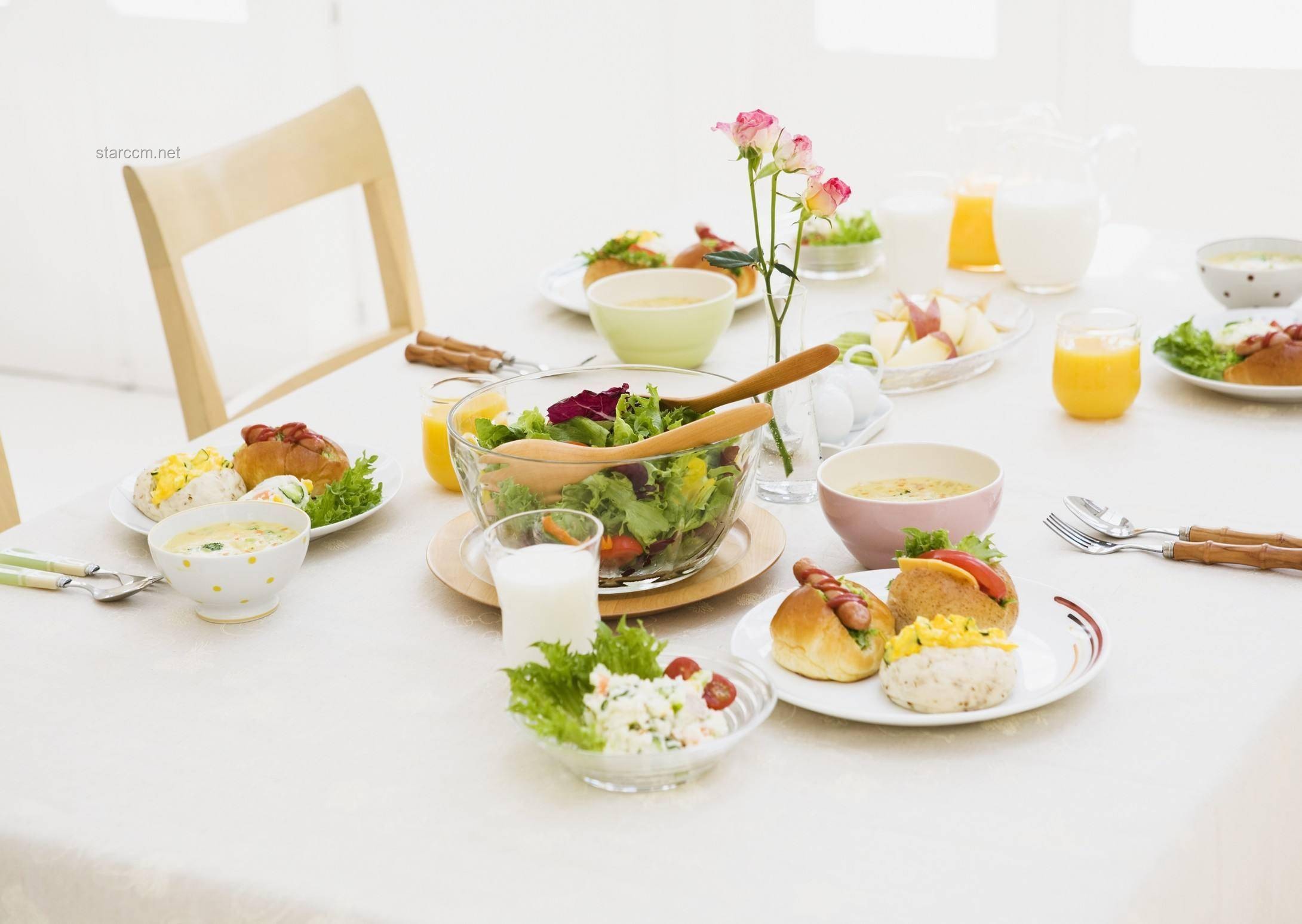 工作餐新规：告别高档菜肴与香烟，打造健康职场餐饮文化